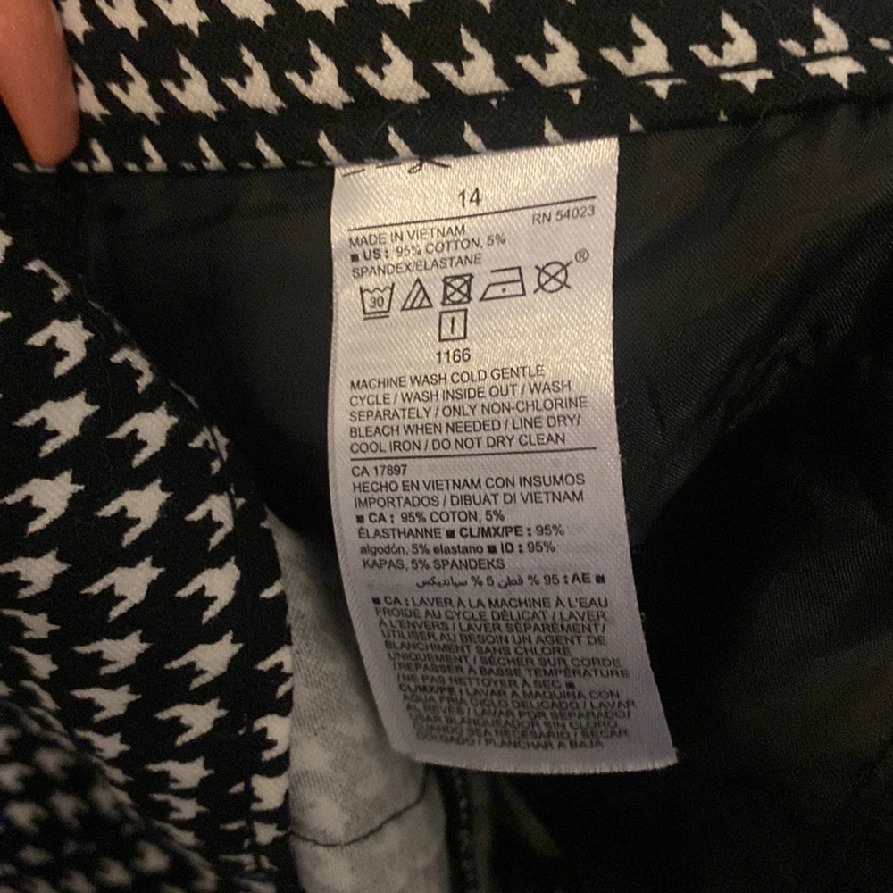 Old Navy Pixie Pants - image 2